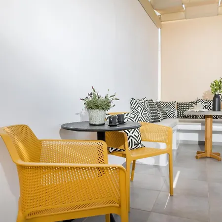 Korali 2* Naxos City